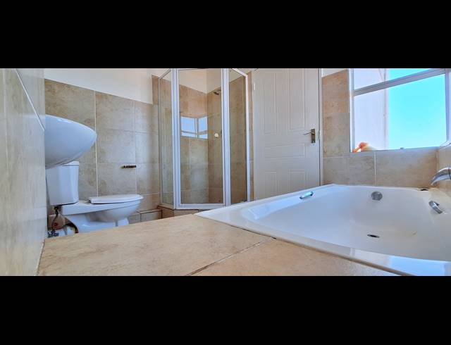 3 BEDROOM APARTMENT RENTED IN MORNINGSIDE